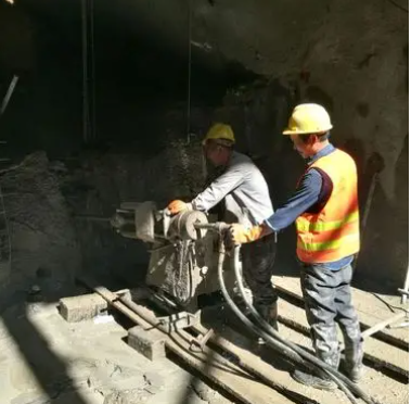 龙门水下抗分散灌浆料特点 水下不分散注浆料介绍